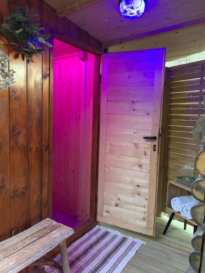 A Casa Di Ale Lago Maggiore Private Outdoor Sauna Angera Exterior photo